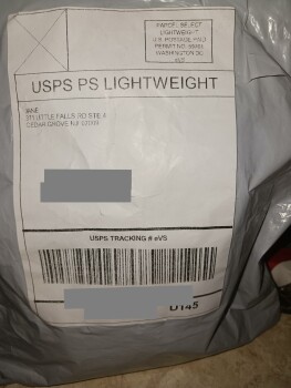 تقرير سلامة المستهلك Shirt I didn't order JANE, 371 LITTLE FALLS RD STE 4, CEDAR GROVE,  NJ 07009.  I RECEIVED A BLACK SH... صورة فوتوغرافية #1