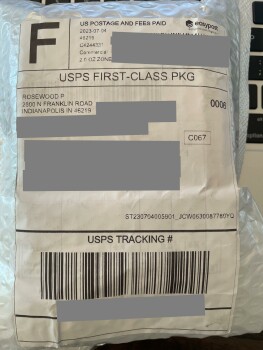 Relatório de segurança do consumidor Unordered ring I received a ring that is too big and I need to return it and get credit.It has been... foto #1