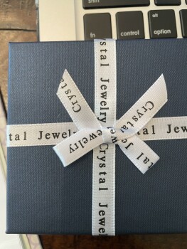 Relatório de segurança do consumidor Unordered ring I received a ring that is too big and I need to return it and get credit.It has been... foto #4