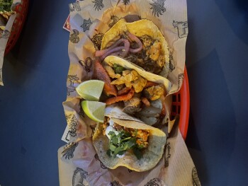 Taco Alto, Carrer del Portal Nou, Barcelona, Spain 照片 #1