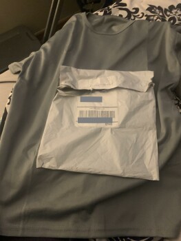 Rapport de sécurité du consommateur A package I got it was shirt I received a package from somebody named Jane at 371 Little Falls Rd. S... photo #2