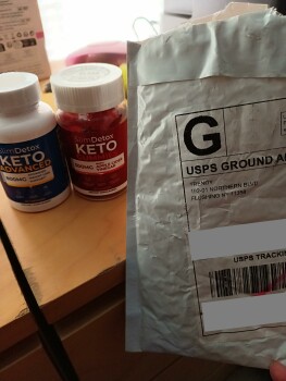 Unordered package contains keto weight loss products. Two bottles. I did not order this 照片 #1
