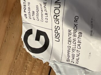 Rapport de sécurité du consommateur A strange ring Gra moissanite brand ring and paper work for a warranty. Totally bogus scam that floa... photo #1
