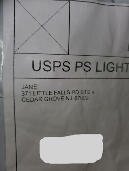 Relatório de segurança do consumidor A package I got a package with a women's top in it size XXL
I don't know whats in it or on it but i... foto #1
