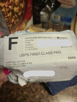 Consumer Safety Report I did not order this item. I received a fake diamond ring that I did not order. Also, they have mult... photo #1