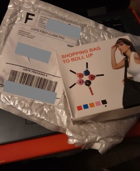 A package I did not order 照片 #1