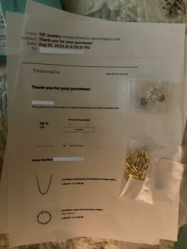 I AM REPORTING THAT I DID NOT GET THE ITEMS I ORDERED.  THEY REPLACED WITH JUNK!!!! foto #1