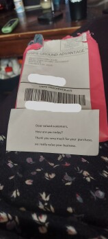 Relatório de segurança do consumidor Scam -  Unordered Package I recieved the same package whats going on foto #1