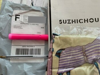 i received a Suzhichou scarf that is did not order Foto #1