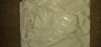 Relatório de segurança do consumidor I received a shirt today from this JANE company. Don't know why I received a package from JANE with... foto #1