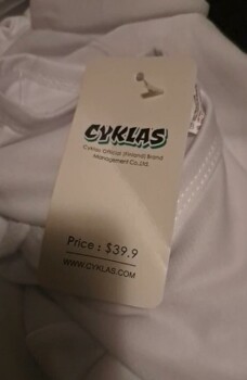 Rapport de sécurité du consommateur Unordered Shirt I received a package I did not order. It. Had a white shirt size 4X in it. The name... photo #1